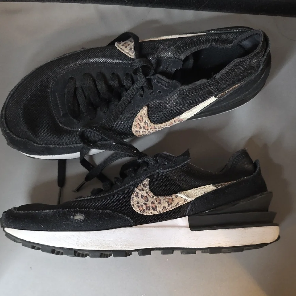 Nike Black and Leopard Women's Sneakers Sz 9.5